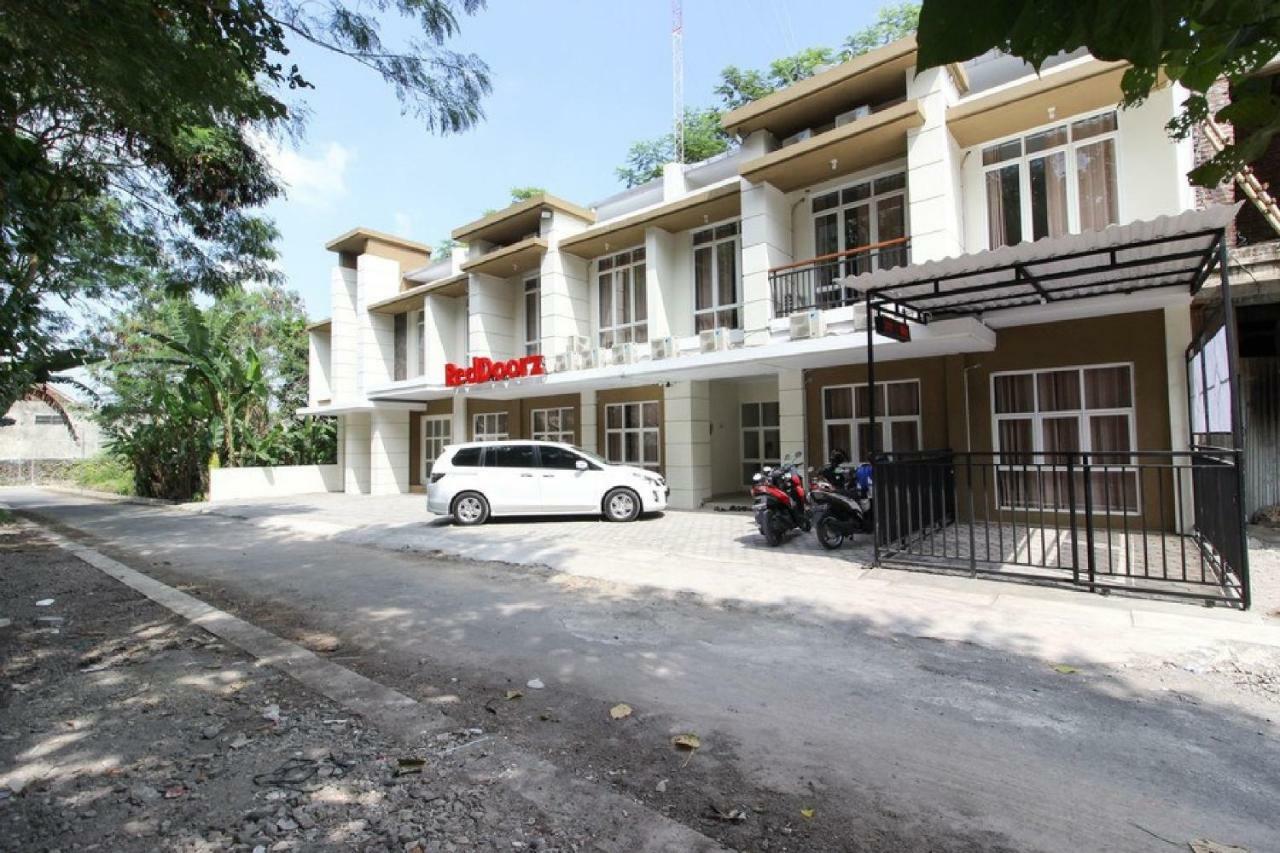 Reddoorz Near Jogja City Mall 3 Sleman  Exterior foto
